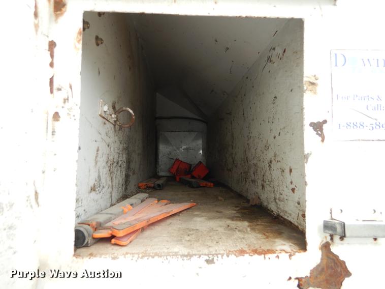 image for item DB8315 2009 International 7400 refuse truck