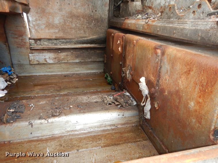 image for item DB8315 2009 International 7400 refuse truck