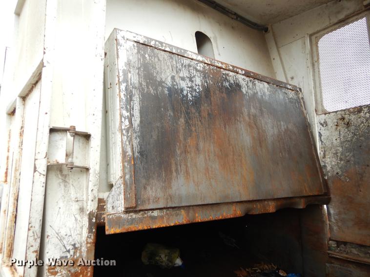 image for item DB8315 2009 International 7400 refuse truck