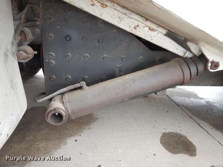 image for item DB8315 2009 International 7400 refuse truck