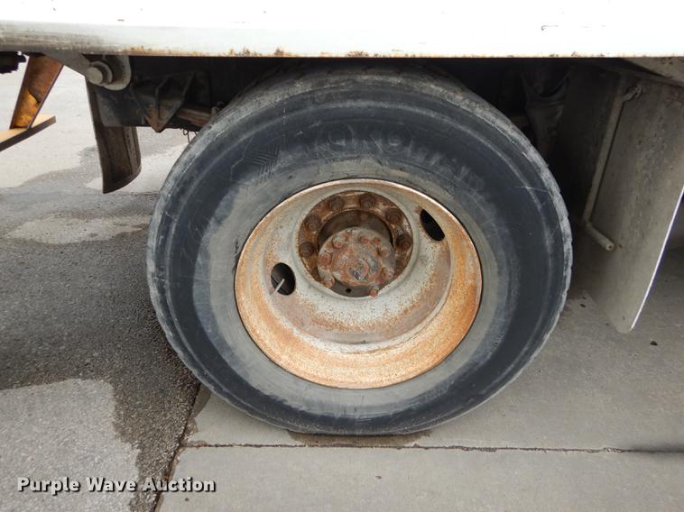 image for item DB8315 2009 International 7400 refuse truck