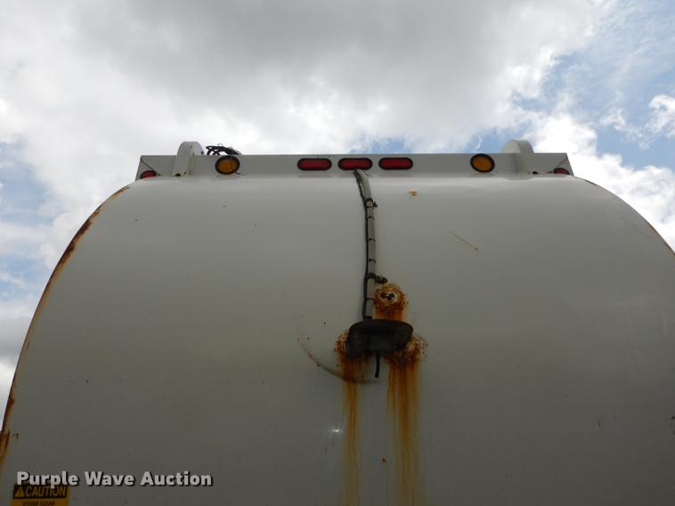 image for item DB8315 2009 International 7400 refuse truck