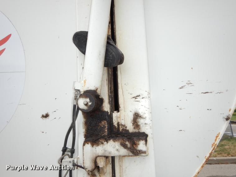 image for item DB8315 2009 International 7400 refuse truck