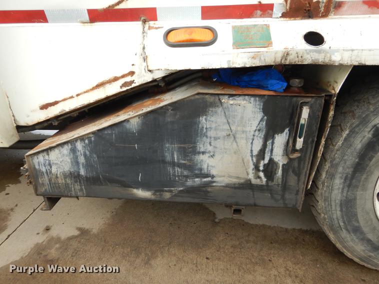 image for item DB8315 2009 International 7400 refuse truck