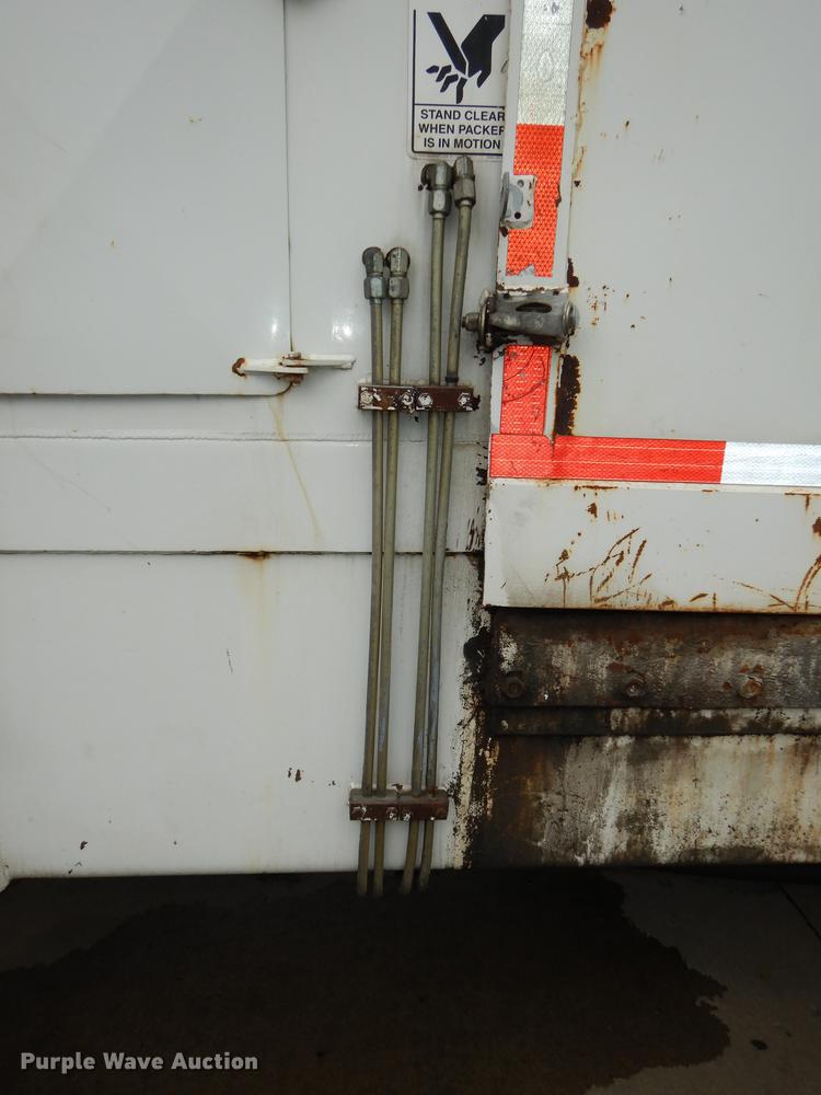 image for item DB8315 2009 International 7400 refuse truck