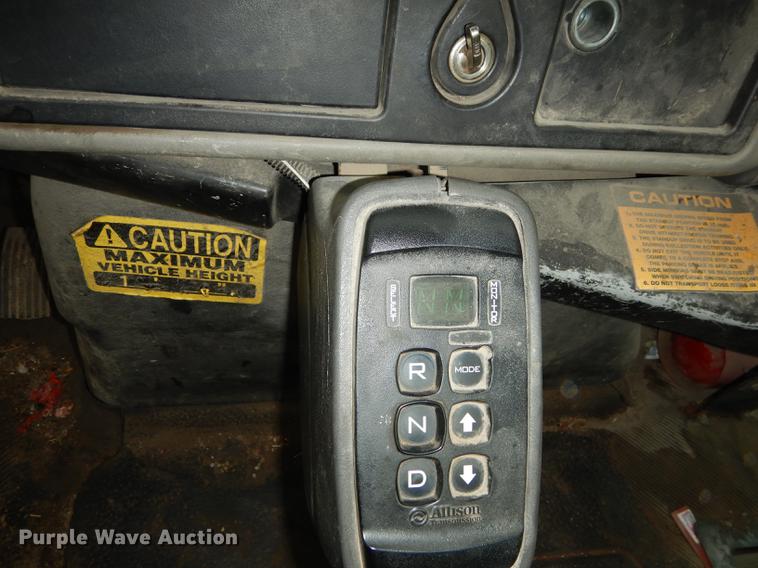 image for item DB8315 2009 International 7400 refuse truck