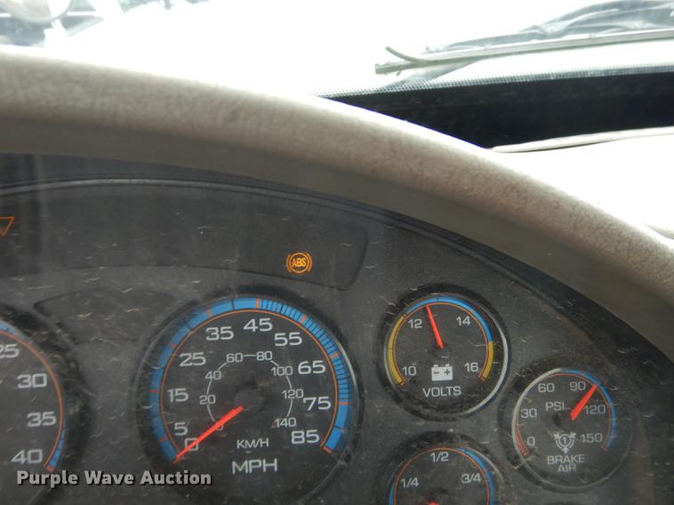 image for item DB8315 2009 International 7400 refuse truck