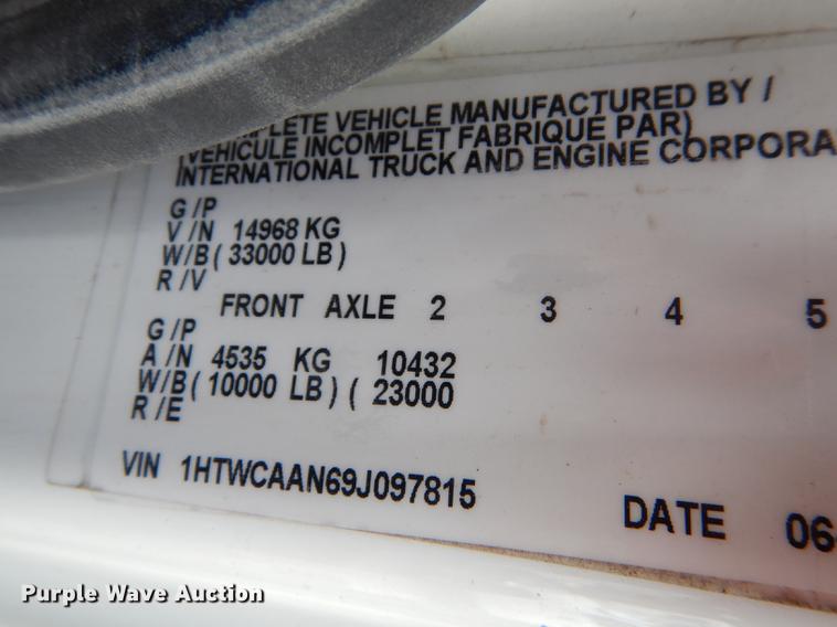 image for item DB8315 2009 International 7400 refuse truck