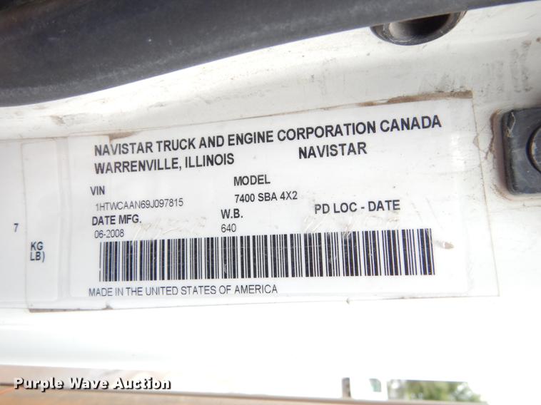 image for item DB8315 2009 International 7400 refuse truck