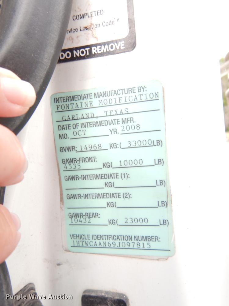 image for item DB8315 2009 International 7400 refuse truck