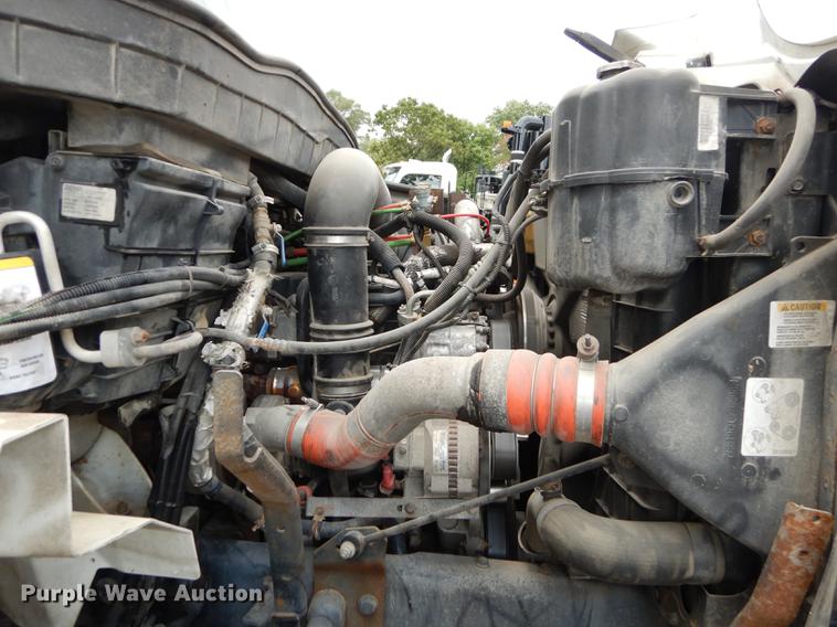 image for item DB8315 2009 International 7400 refuse truck