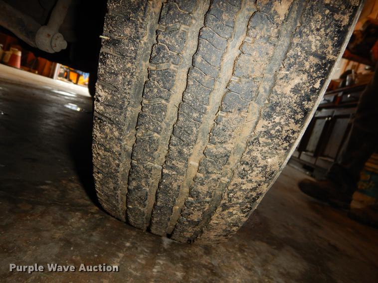 image for item DB8316 2003 Ford F350 Super Duty XL flat dump bed pickup truck