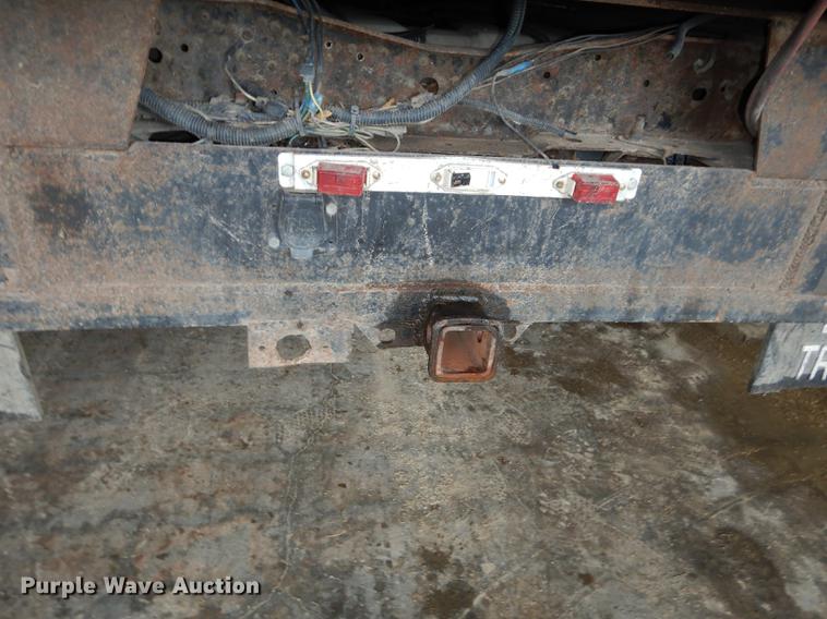 image for item DB8316 2003 Ford F350 Super Duty XL flat dump bed pickup truck