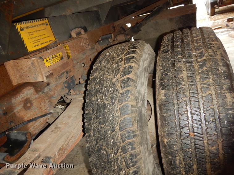 image for item DB8316 2003 Ford F350 Super Duty XL flat dump bed pickup truck