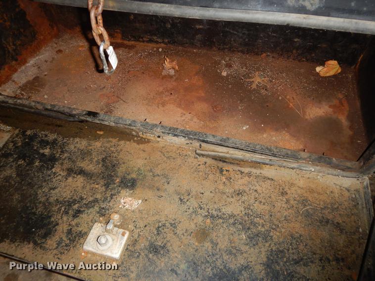 image for item DB8316 2003 Ford F350 Super Duty XL flat dump bed pickup truck