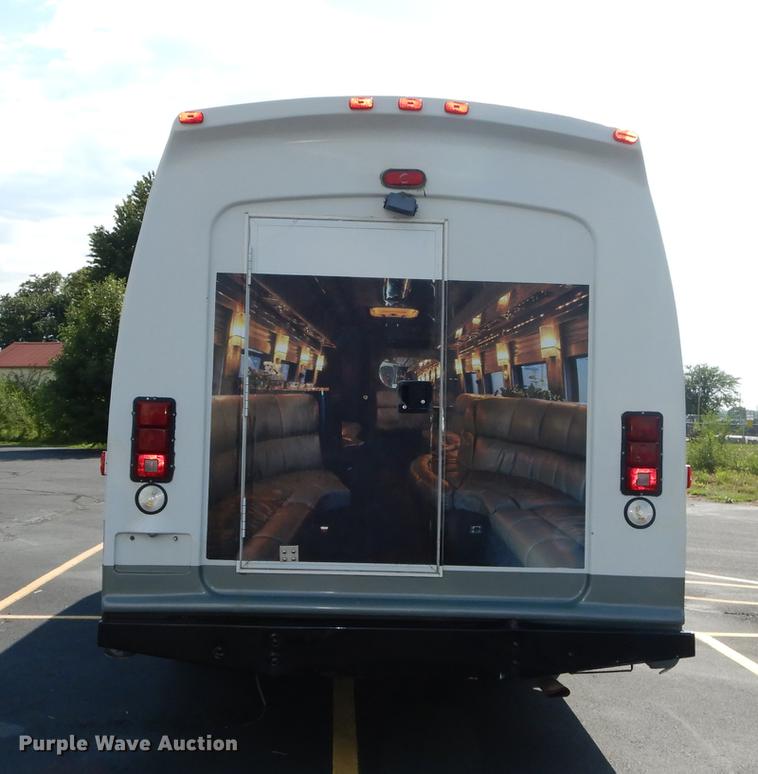 image for item DB8324 1998 Ford Econoline E450 Super Duty limousine bus