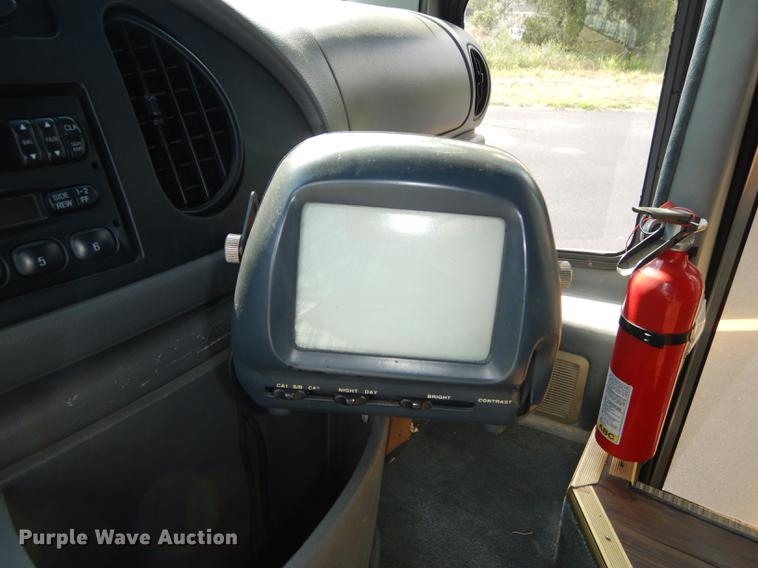 image for item DB8324 1998 Ford Econoline E450 Super Duty limousine bus