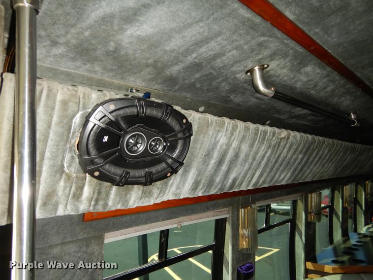 image for item DB8324 1998 Ford Econoline E450 Super Duty limousine bus