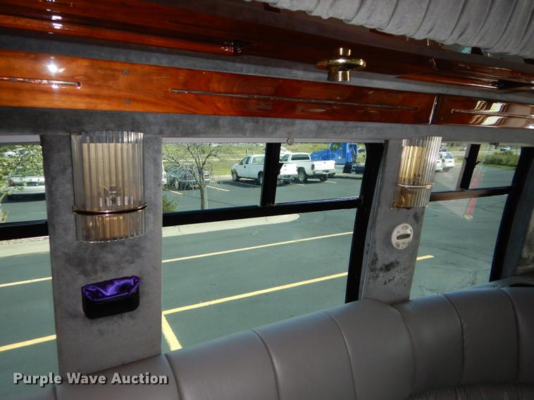 image for item DB8324 1998 Ford Econoline E450 Super Duty limousine bus