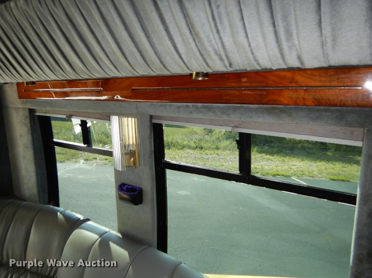 image for item DB8324 1998 Ford Econoline E450 Super Duty limousine bus