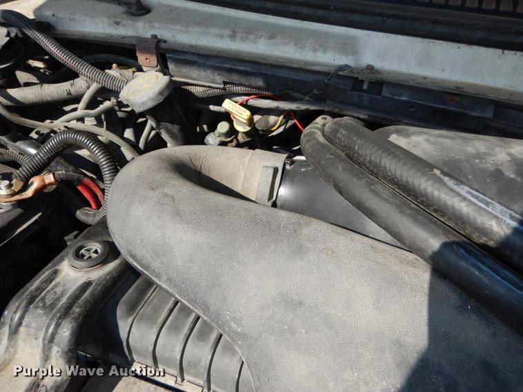 image for item DB8324 1998 Ford Econoline E450 Super Duty limousine bus