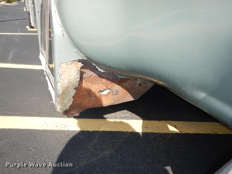 image for item DB8324 1998 Ford Econoline E450 Super Duty limousine bus