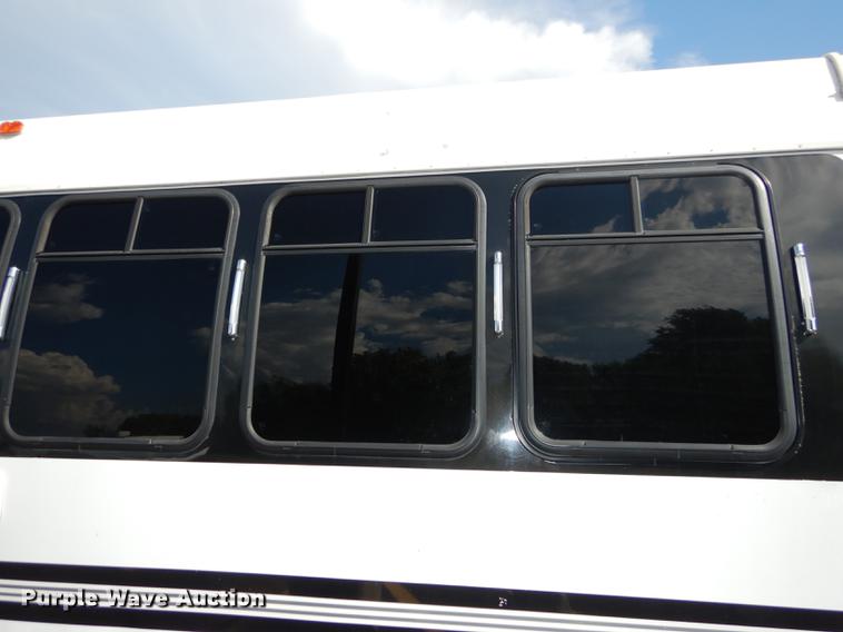 image for item DB8324 1998 Ford Econoline E450 Super Duty limousine bus