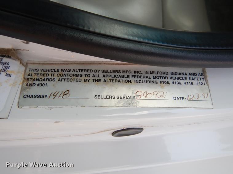 image for item DB8324 1998 Ford Econoline E450 Super Duty limousine bus