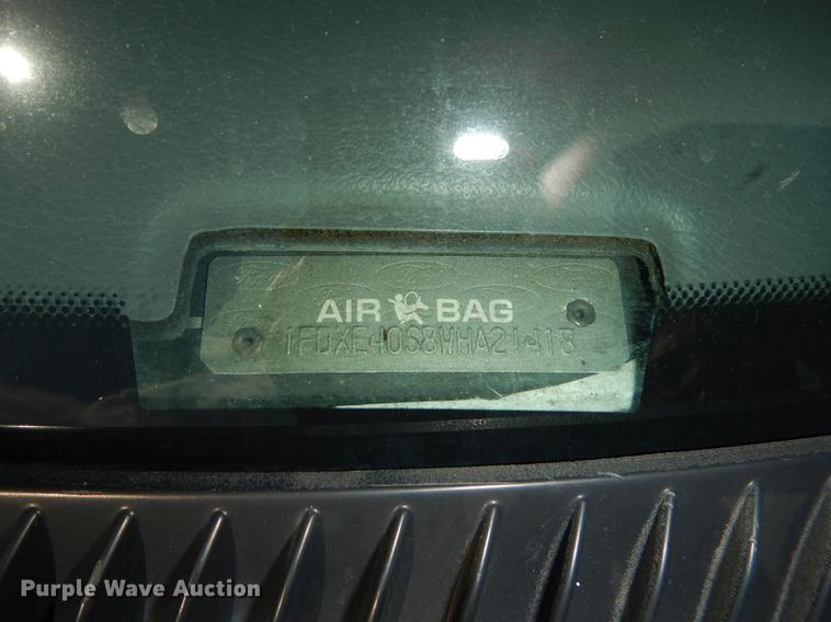 image for item DB8324 1998 Ford Econoline E450 Super Duty limousine bus