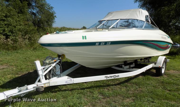 image for item DB8662 1996 Rinker Captiva 192 boat