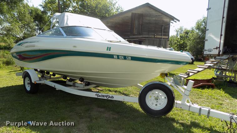 image for item DB8662 1996 Rinker Captiva 192 boat