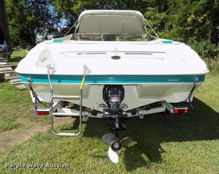 image for item DB8662 1996 Rinker Captiva 192 boat