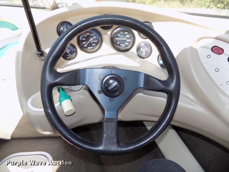 image for item DB8662 1996 Rinker Captiva 192 boat