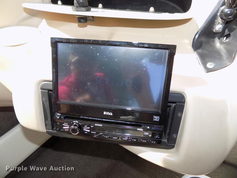 image for item DB8662 1996 Rinker Captiva 192 boat