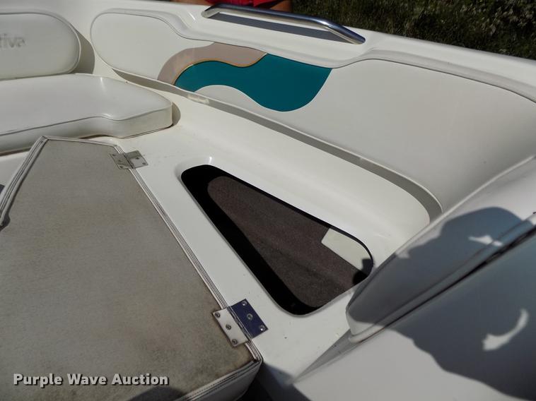 image for item DB8662 1996 Rinker Captiva 192 boat