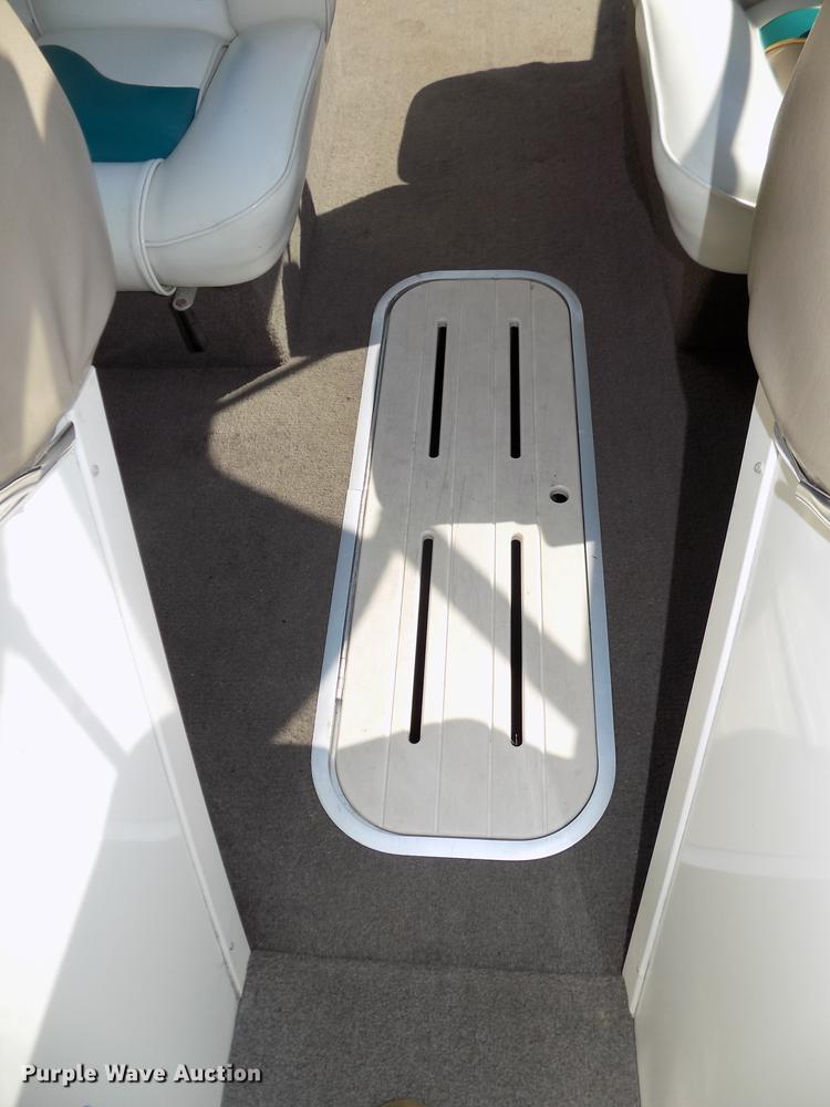 image for item DB8662 1996 Rinker Captiva 192 boat