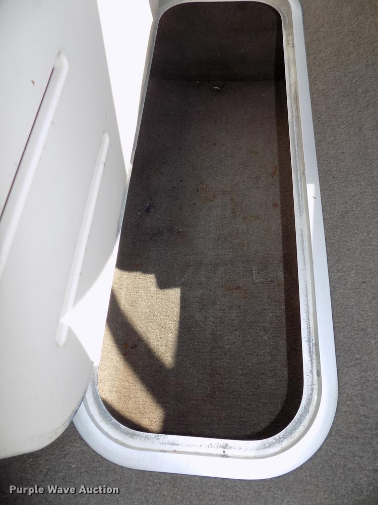 image for item DB8662 1996 Rinker Captiva 192 boat