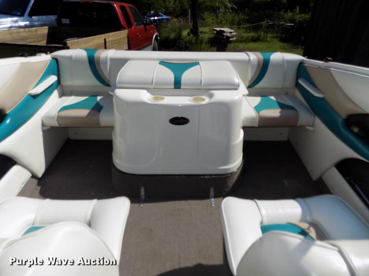 image for item DB8662 1996 Rinker Captiva 192 boat