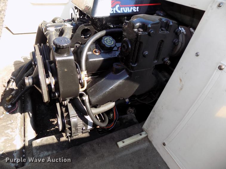 image for item DB8662 1996 Rinker Captiva 192 boat