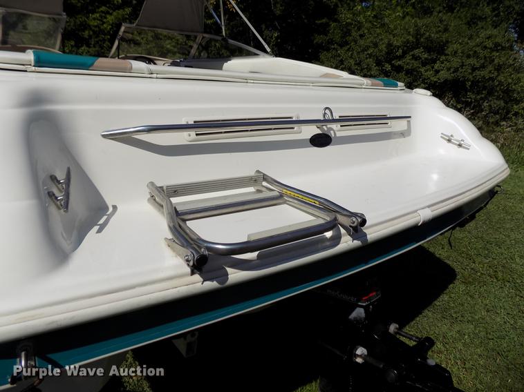 image for item DB8662 1996 Rinker Captiva 192 boat