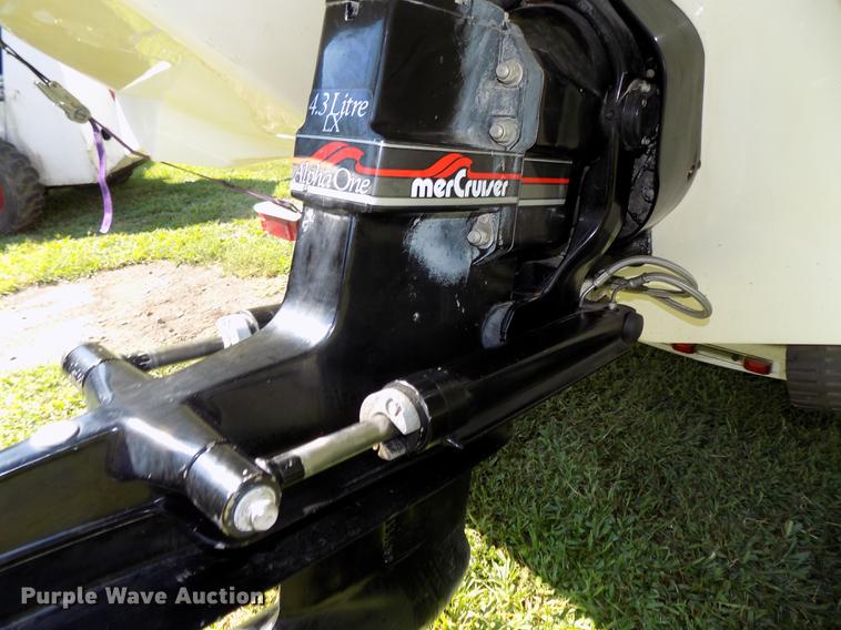 image for item DB8662 1996 Rinker Captiva 192 boat