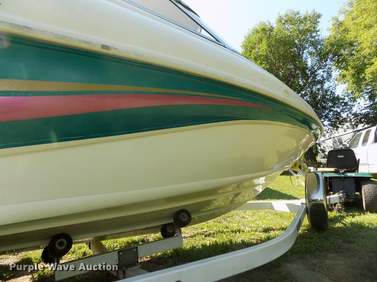 image for item DB8662 1996 Rinker Captiva 192 boat