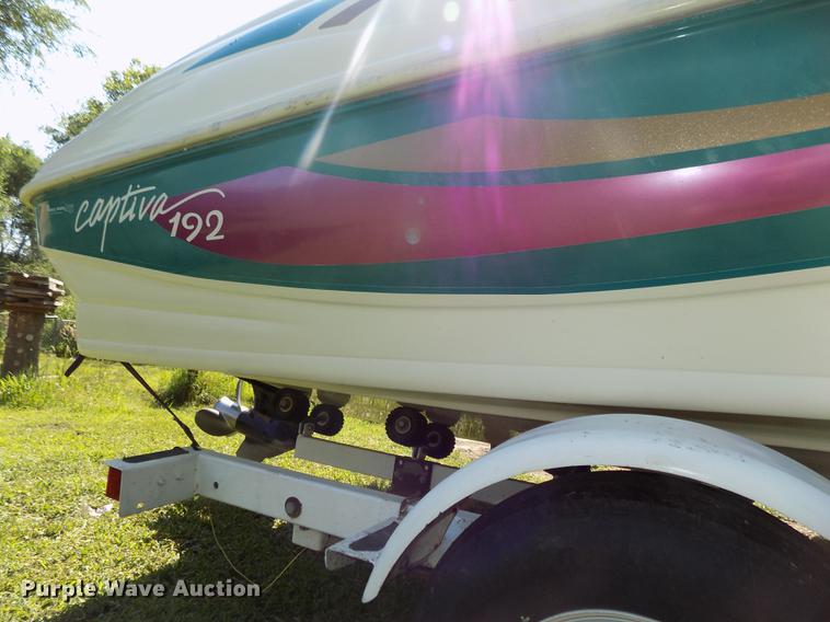 image for item DB8662 1996 Rinker Captiva 192 boat