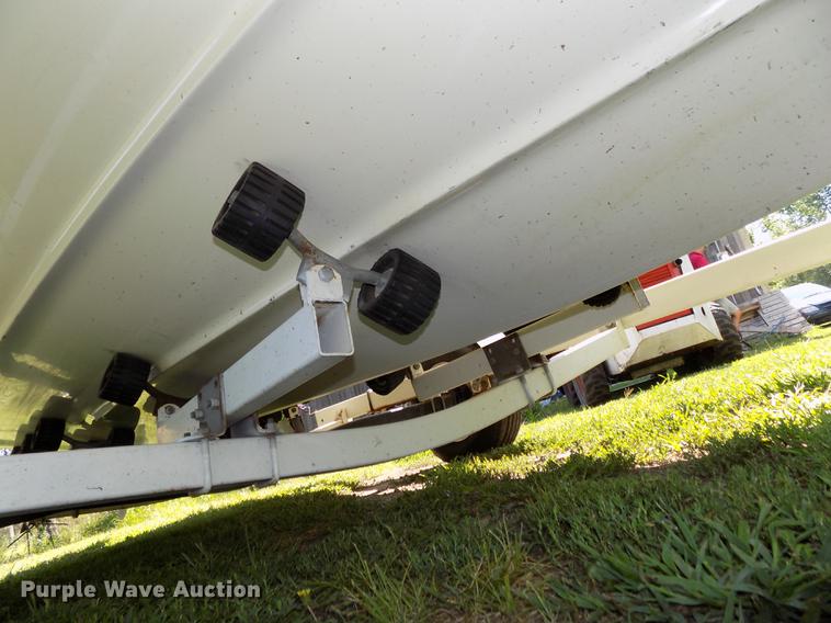 image for item DB8662 1996 Rinker Captiva 192 boat