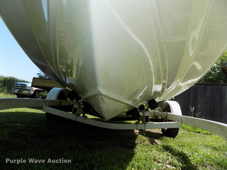 image for item DB8662 1996 Rinker Captiva 192 boat