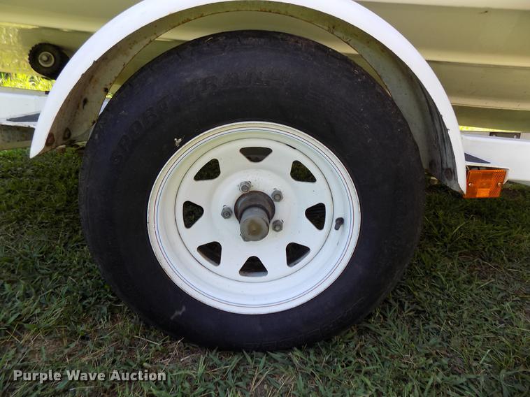 image for item DB8662 1996 Rinker Captiva 192 boat