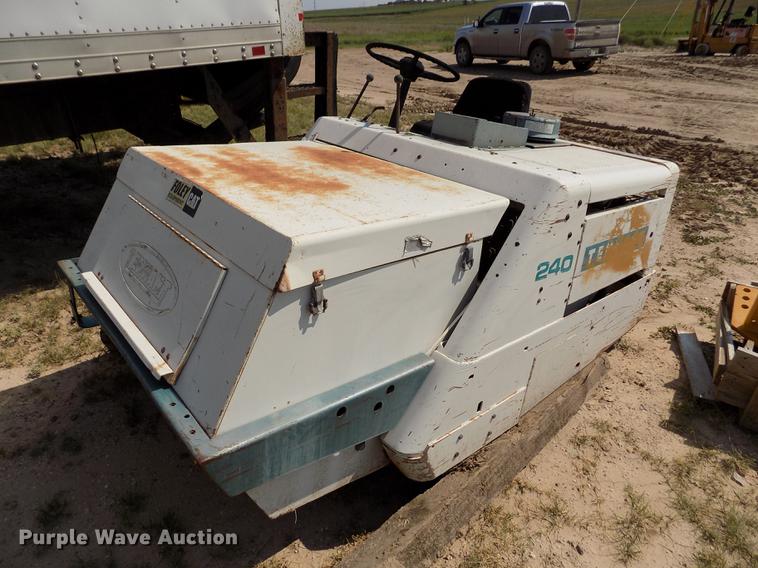 image for item DB9148 Tennant 240 sweeper