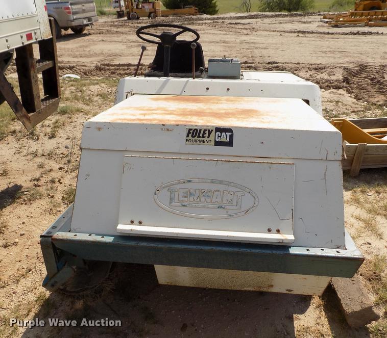 image for item DB9148 Tennant 240 sweeper