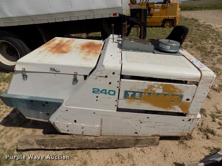 image for item DB9148 Tennant 240 sweeper