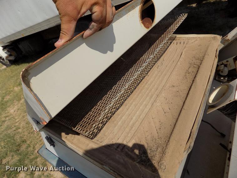 image for item DB9148 Tennant 240 sweeper